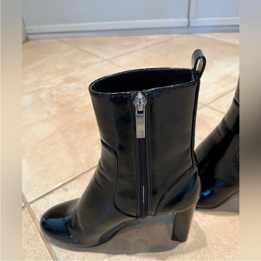 NWOT - Never worn Zara Glossy Black Heeled Boots - Picture 2 of 6